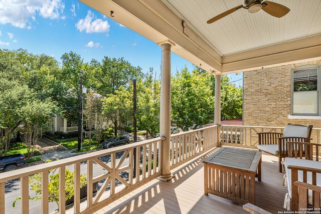 225 Madison, San Antonio, TX 78204