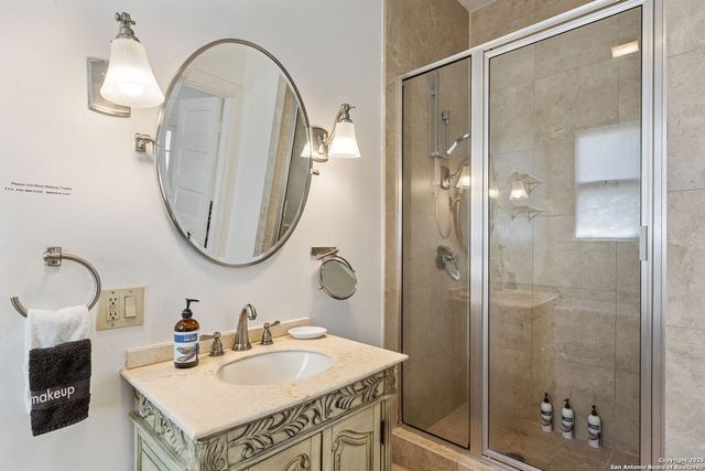 225 Madison, San Antonio, TX 78204