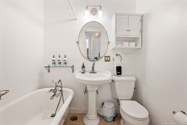 225 Madison, San Antonio, TX 78204