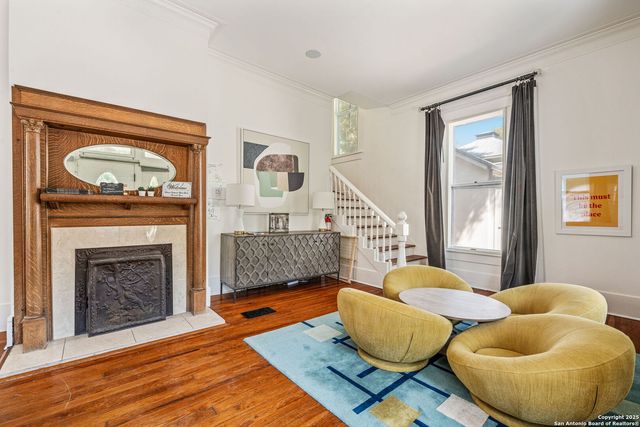 225 Madison, San Antonio, TX 78204