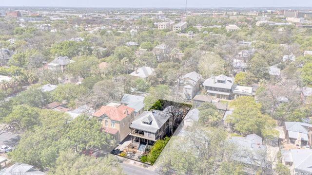 225 Madison, San Antonio, TX 78204