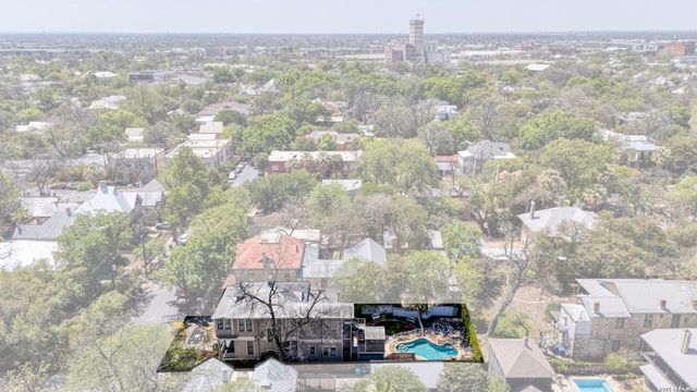225 Madison, San Antonio, TX 78204