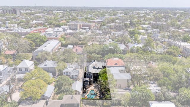 225 Madison, San Antonio, TX 78204