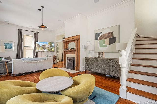 225 Madison, San Antonio, TX 78204