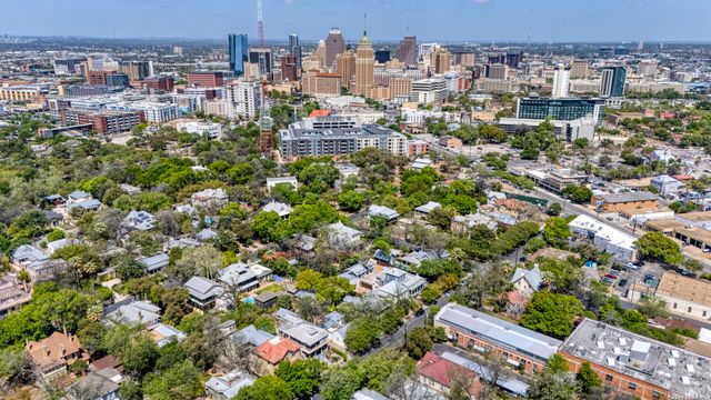 225 Madison, San Antonio, TX 78204