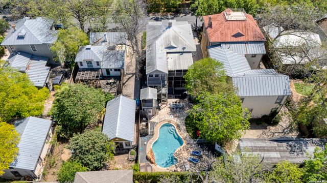 225 Madison, San Antonio, TX 78204