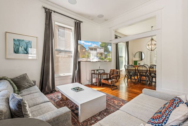 225 Madison, San Antonio, TX 78204