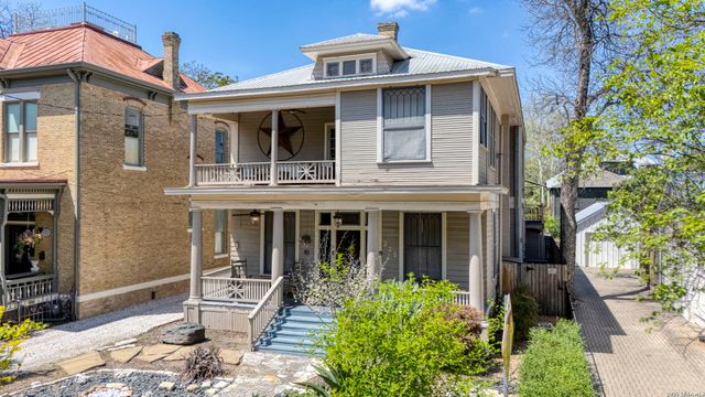 225 Madison, San Antonio, TX 78204