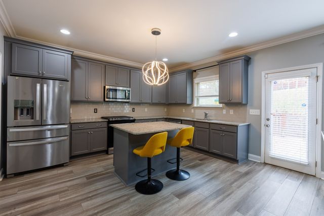 1195 Ben Hill Blvd, Nolensville, TN 37135