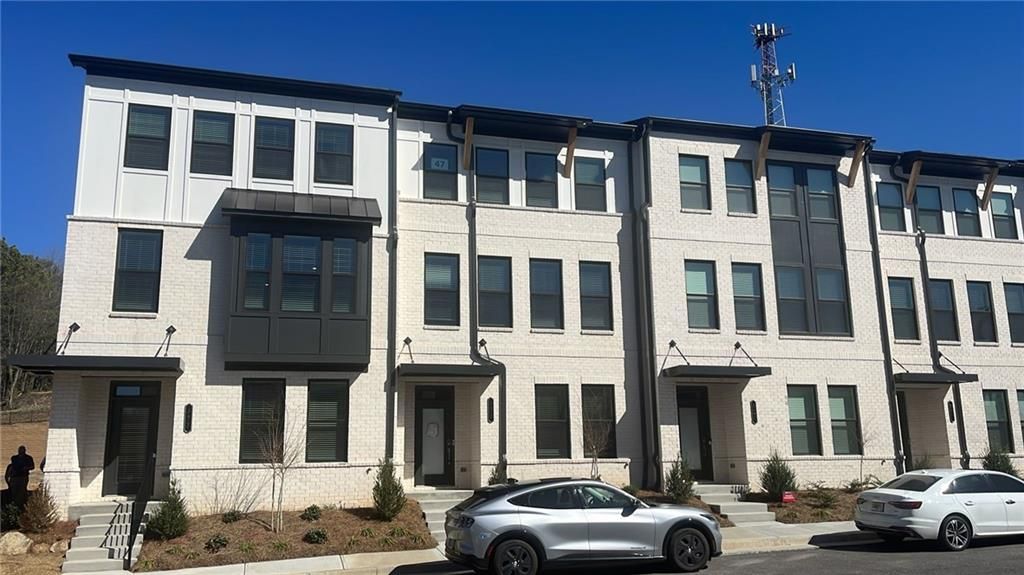 323 Sammon Way, Lawrenceville, GA 30046