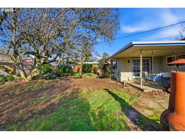 235 Ne 111TH Ave, Portland, OR 97220