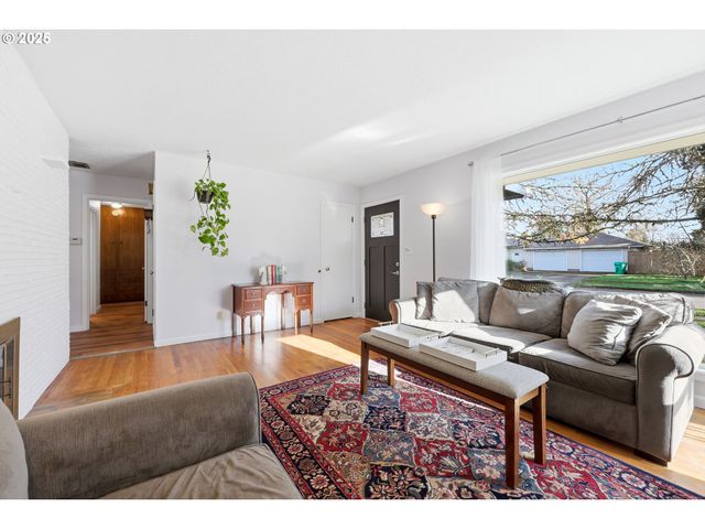 235 Ne 111TH Ave, Portland, OR 97220