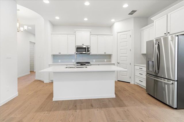 154 Blackborrow DR, Kyle, TX 78640