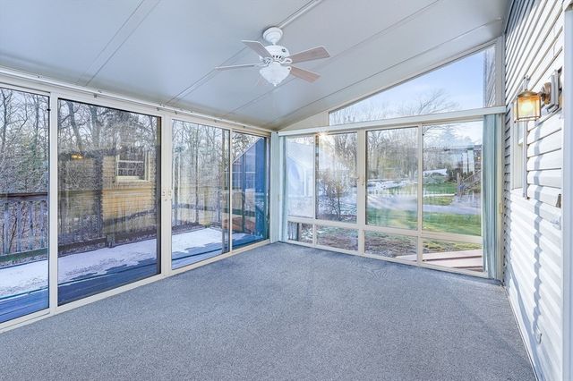 306 Rumonoski Dr, Northbridge, MA 01534