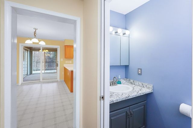 306 Rumonoski Dr, Northbridge, MA 01534