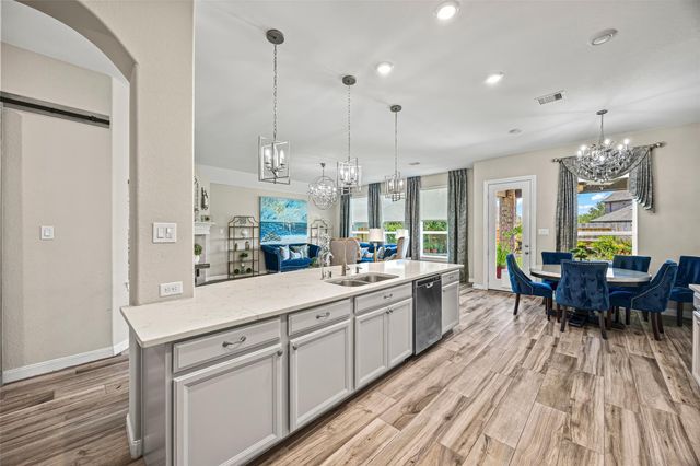2316 Churchill Cove Lane, Pearland, TX 77089