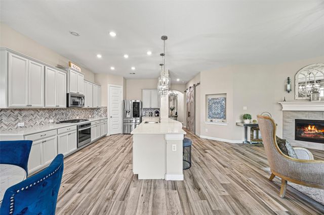 2316 Churchill Cove Lane, Pearland, TX 77089