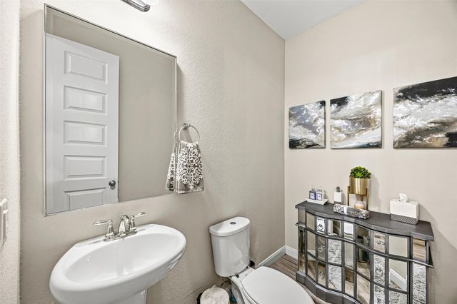 2316 Churchill Cove Lane, Pearland, TX 77089