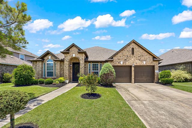 2316 Churchill Cove Lane, Pearland, TX 77089