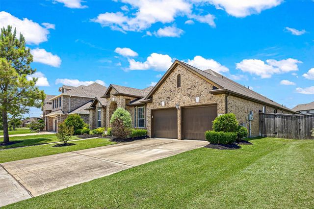 2316 Churchill Cove Lane, Pearland, TX 77089
