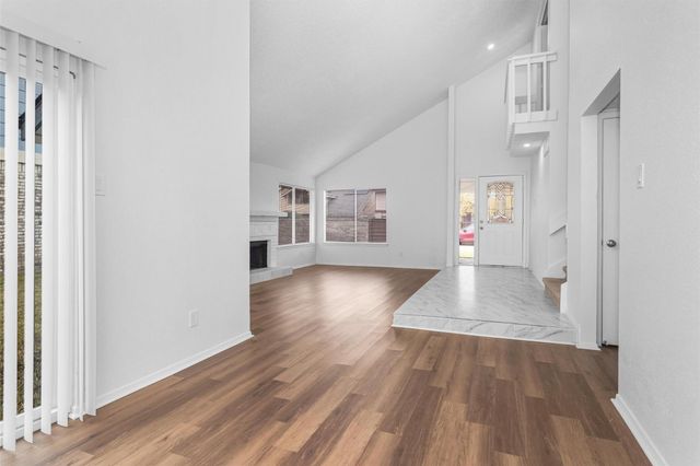 10610 Chapel Hill Drive, Houston, TX 77099