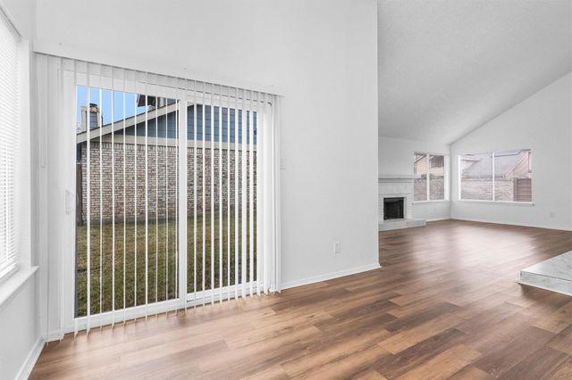 10610 Chapel Hill Drive, Houston, TX 77099