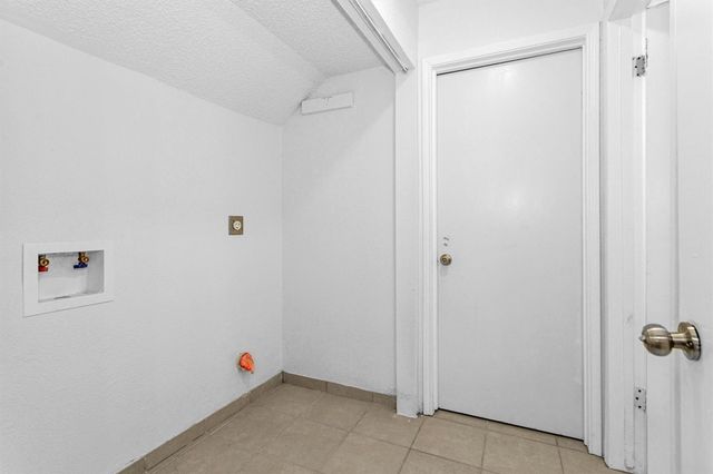 10610 Chapel Hill Drive, Houston, TX 77099