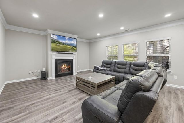 660 Country Ridge Drive, Hoschton, GA 30548