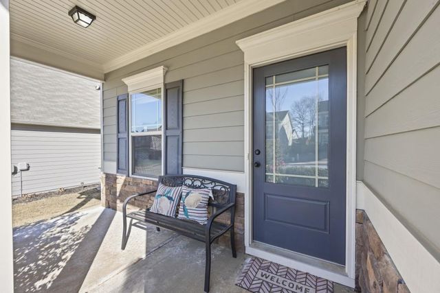 660 Country Ridge Drive, Hoschton, GA 30548