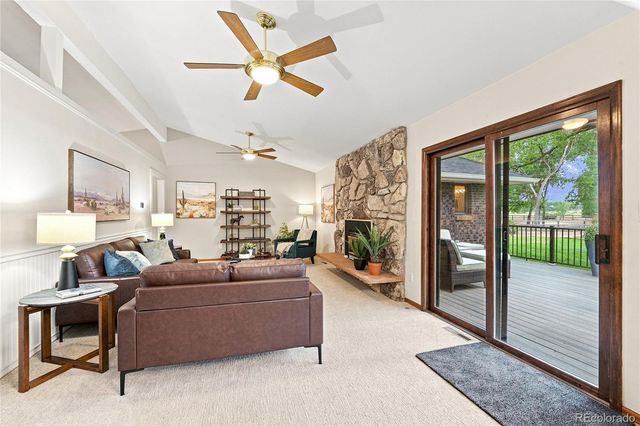 6048 Dhu Court, Longmont, CO 80503