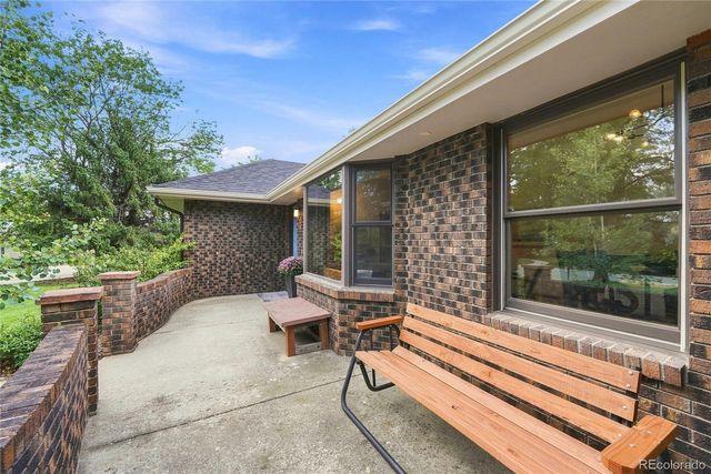 6048 Dhu Court, Longmont, CO 80503