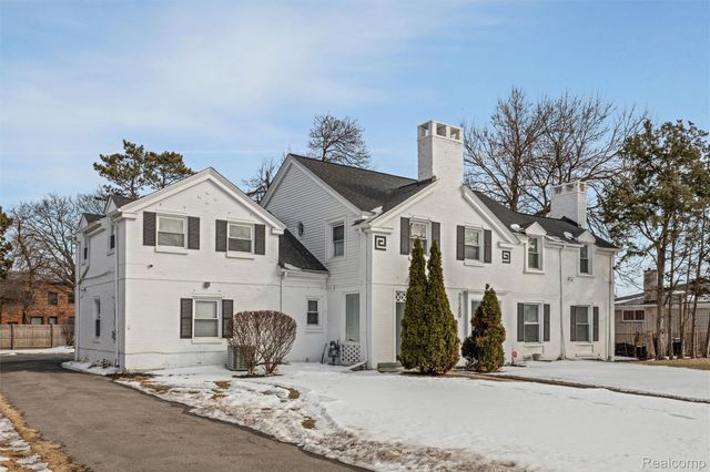 17200 Pontchartrain Boulevard, Detroit, MI 48203