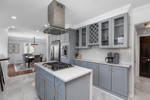 17200 Pontchartrain Boulevard, Detroit, MI 48203