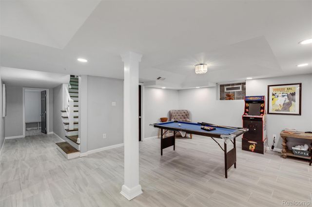 17200 Pontchartrain Boulevard, Detroit, MI 48203