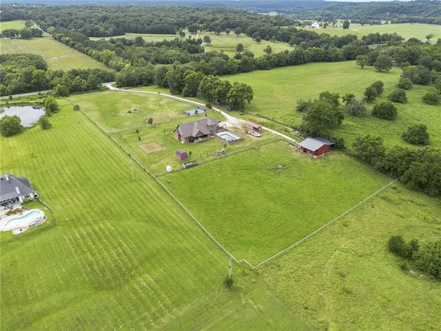 13414 Pearson Ranch Road, Prairie Grove, AR 72753