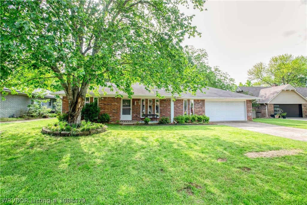 3008 Briar Cove, Fort Smith, AR 72903