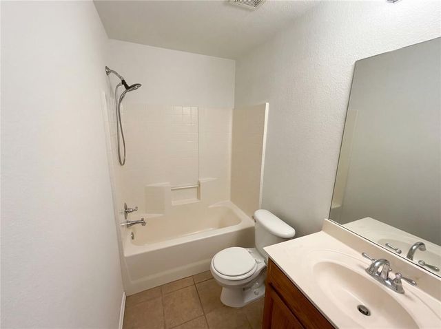 504 Woodbriar, Noble, OK 73068