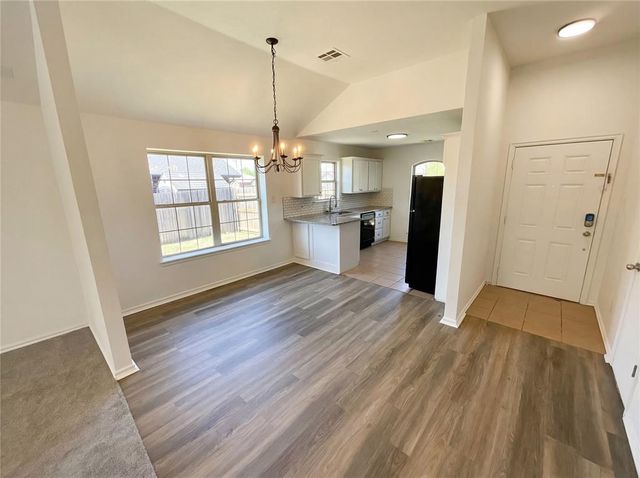 504 Woodbriar, Noble, OK 73068