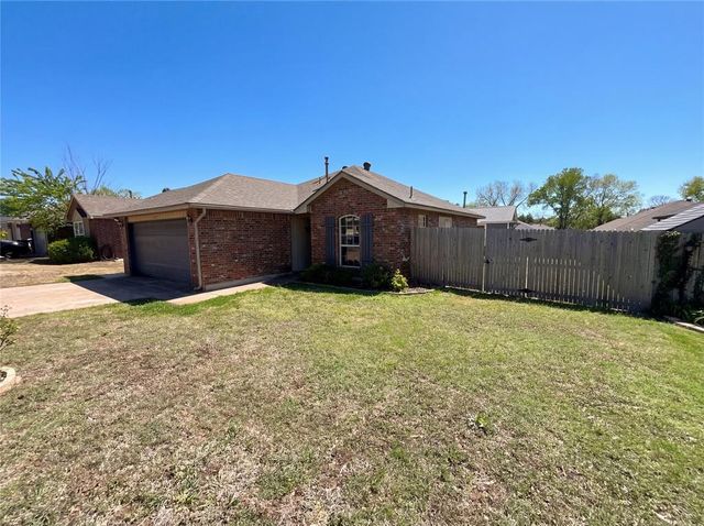 504 Woodbriar, Noble, OK 73068