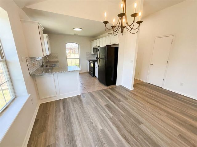 504 Woodbriar, Noble, OK 73068