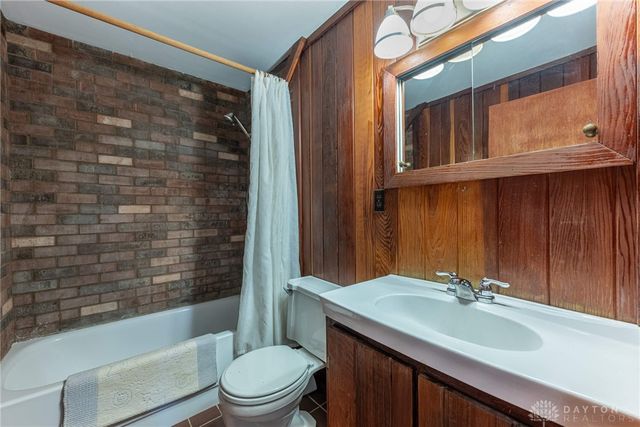 325 Annette Drive, Dayton, OH 45458