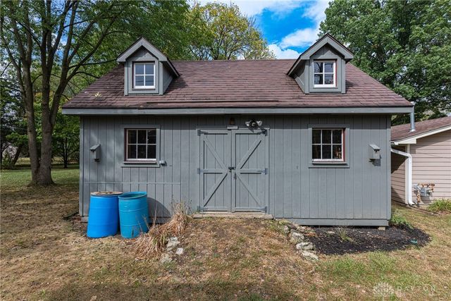 325 Annette Drive, Dayton, OH 45458