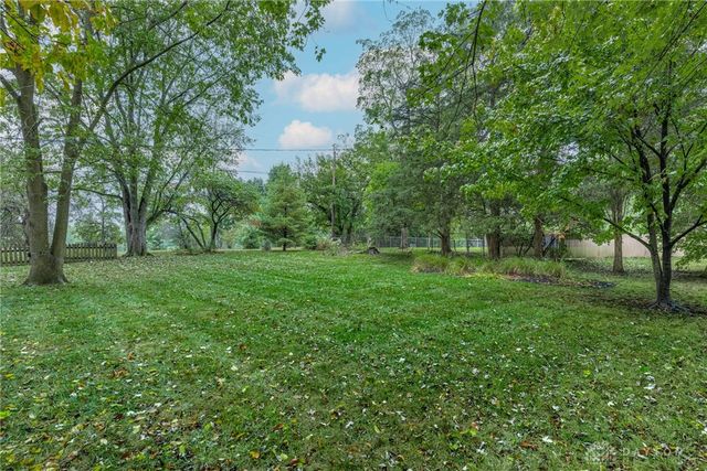 325 Annette Drive, Dayton, OH 45458