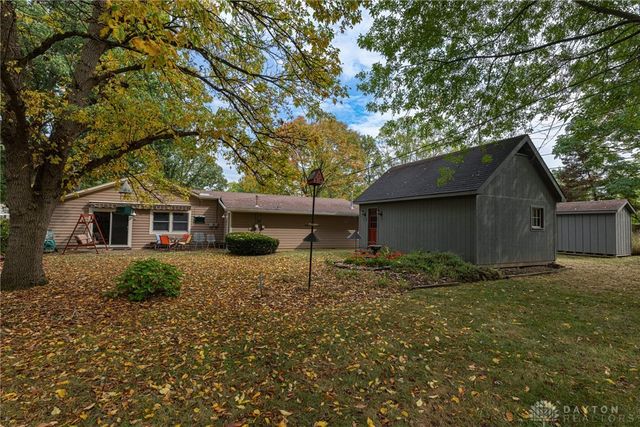 325 Annette Drive, Dayton, OH 45458