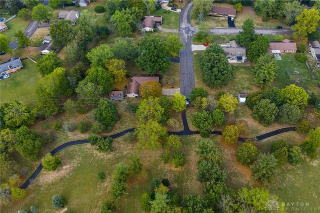 325 Annette Drive, Dayton, OH 45458