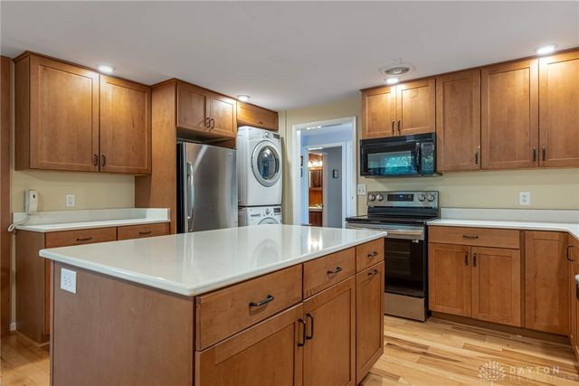 325 Annette Drive, Dayton, OH 45458