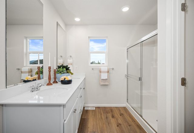 2619 N Kestrel Ln, Liberty Lake, WA 99019