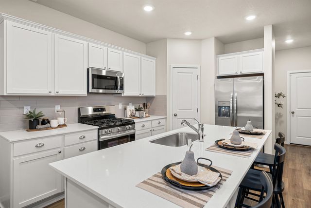 2619 N Kestrel Ln, Liberty Lake, WA 99019