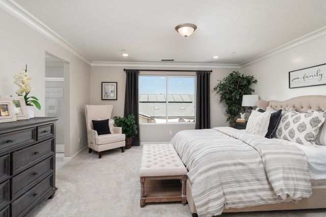 6770 E Oslin Avenue, Fresno, CA 93727