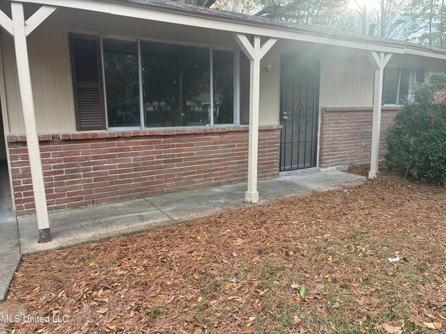 1027 Woodville Drive, Jackson, MS 39212